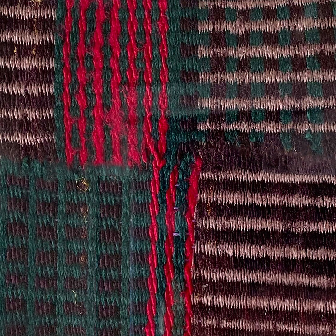 Pallavi Padukone, Woven (swatch), 2022. Hand weaving. Handspun recycled sari silk.