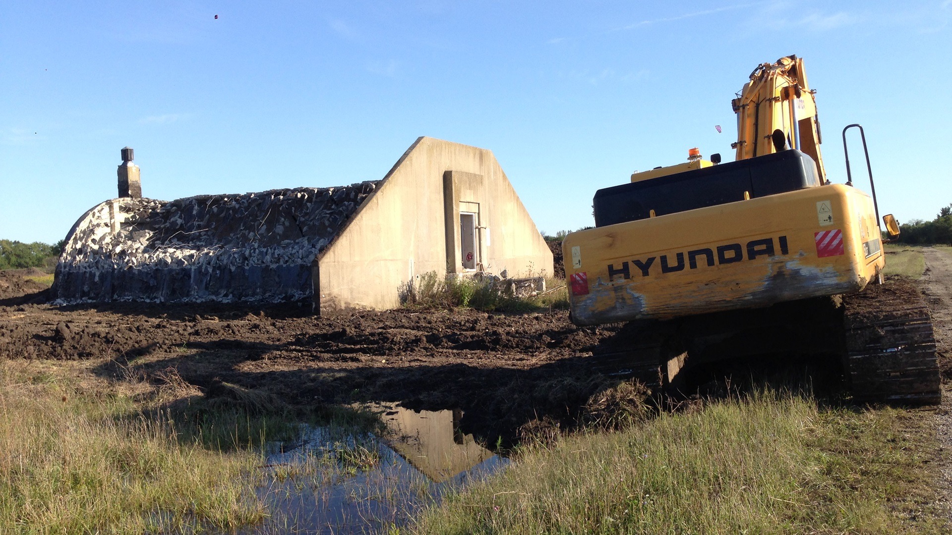 Army bunker removal at Midewin National Tallgrass Prairie. Photo: Arthur Pearson. 