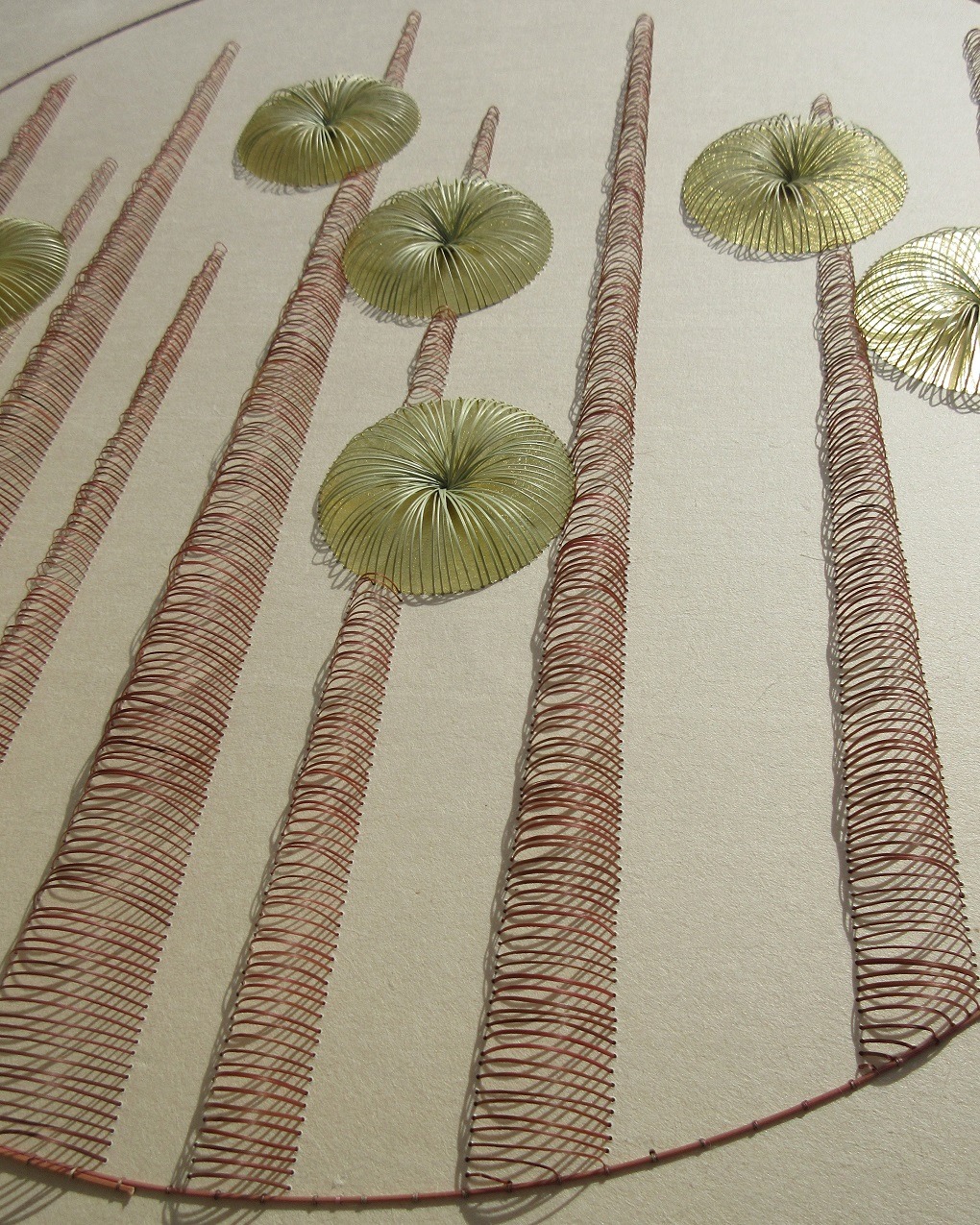 Kazuhito Takadoi, Watage (Seed Head) (detail), 2022. 66cm x 86.5cm (26" x 34"). Weaving, stitching, tying. Washi, grass, gold leaf. Photo: Kazuhito Takadoi/jaggedart.