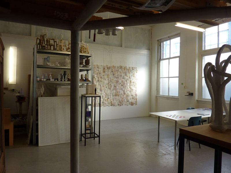 Studio (2012)