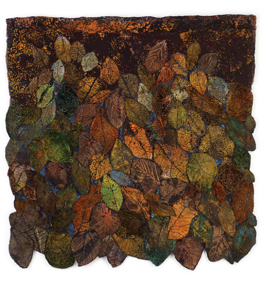 Lesley Richmond is a textile artist inspired by nature