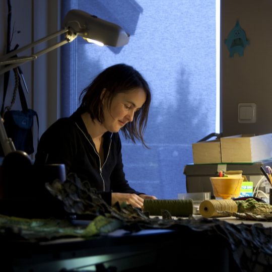 Hannah Streefkerk working in her living room. Photo: Greger Ståhlgren