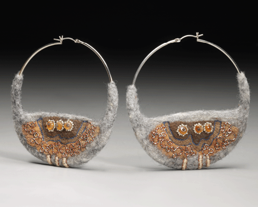 Lisa Klakulak - Felt Earrings Gray