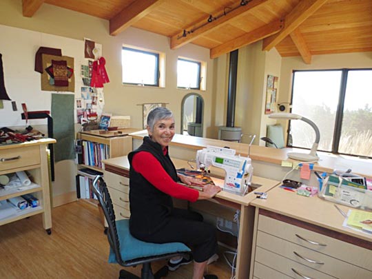 Mirka Knaster – Lower level of studio