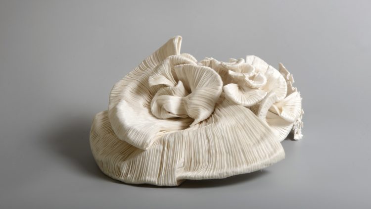 Kinga Foldi, Mushroom, 2020. 35cm x 36cm x 18cm (13” x 14” x 7”). Silk dupioni. Pintuck and individual techniques. Photo: Alida Kovács