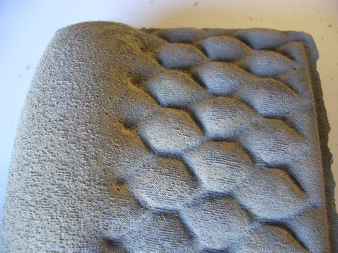 Concrete moulded with jersey fabric and chicken wire