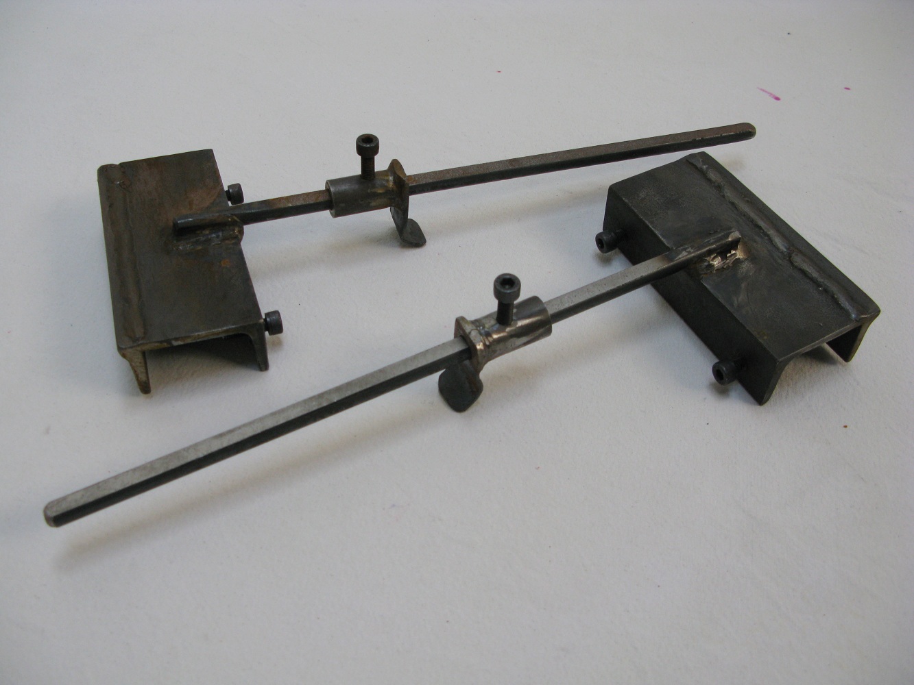 Screen clamps made from mild steel