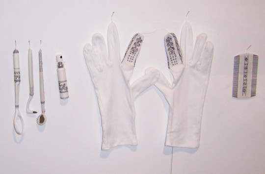 Elizabethan hygiene kit, Deirdre Nelson, 2005