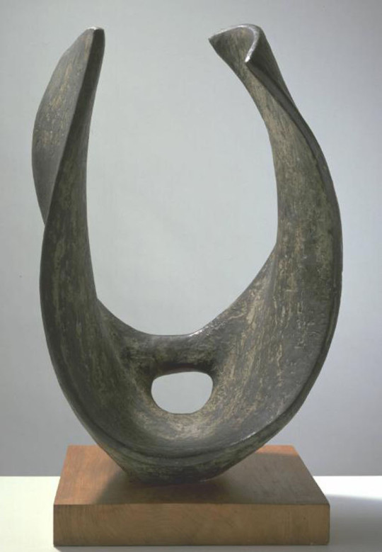 Barbara Hepworth, Curved Form (Trevalgan), 1956