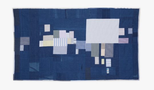 Vanessa Rolf, Hidden, 2021. 151cm x 88cm (59½" x 34½"). Dying, piecing, quilting. Repurposed clothing, bamboo and cotton wadding, thread. Photography: Denisa Ilie