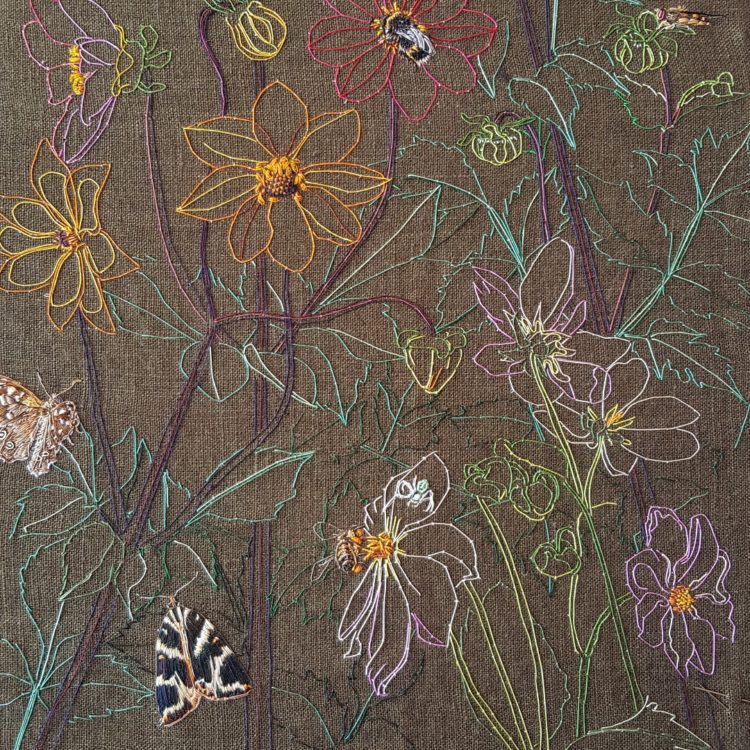 Diane Butcher, Dahlias, 2022. 26cm x 29cm (10" x 11½"). Couching. Linen, Sylko cotton thread, Superior Thread Kimono silk, Coats Seta silk.