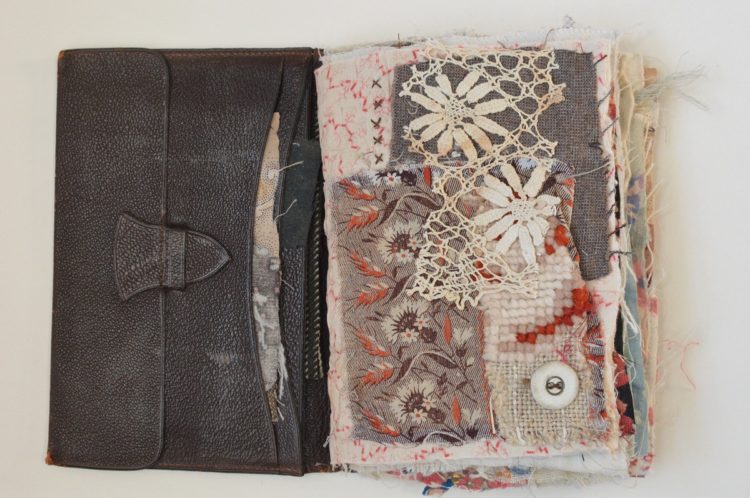 Mandy Pattullo: Wallet Book