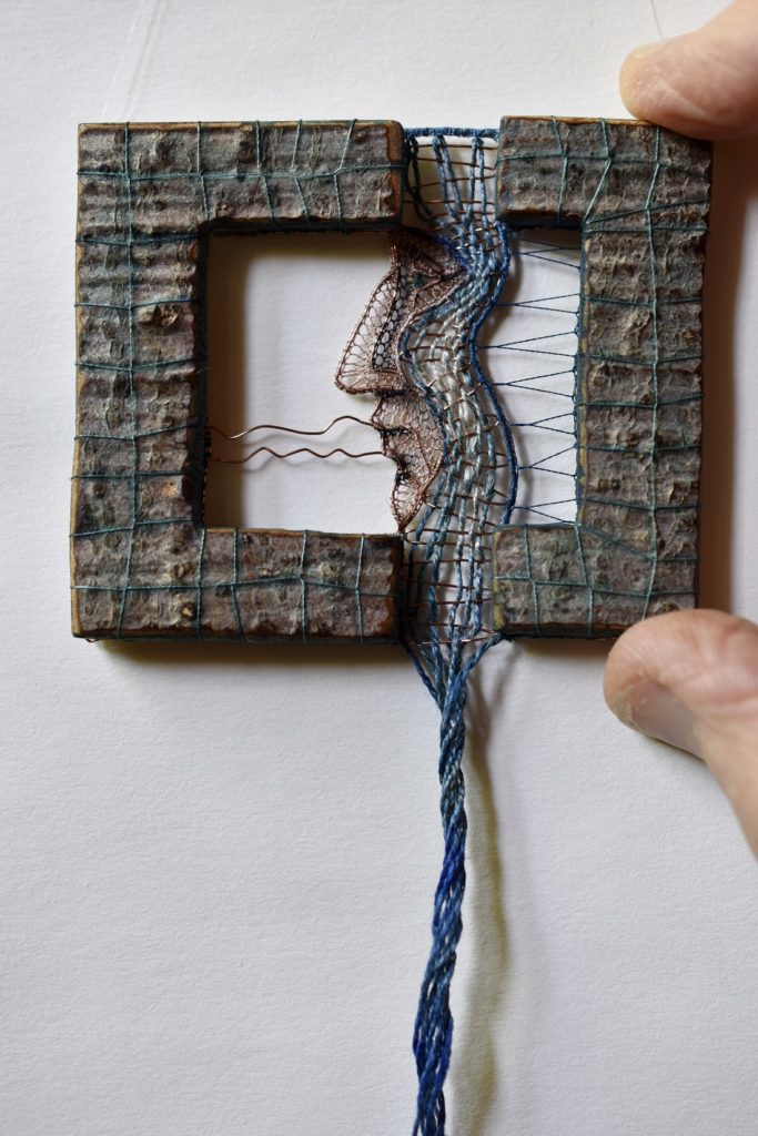 Agnes Herczeg: The riverside, 2019, 14 cm high, Needle lace and braiding work with silk thread, with copper wire contour, combined with beech bark. Hand painted