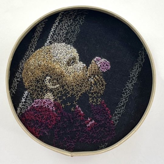 Sharon Peoples, Eating Ice Cream miniature, 2021. Diameter 11cm (4½"). Hand embroidery with random cross-stitch. Cotton threads, linen.