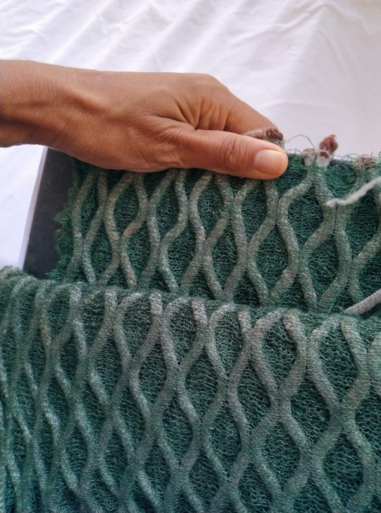 Mauréna Lambert: Alpinia (Detail), 2013, 45 x 34, Green linen knitting
