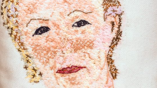 Elaine Skidmore, Lesley (detail), 2021. 14cm x 9.5cm (5.5” x 4”). Linen, embroidery floss. Cross stitch.