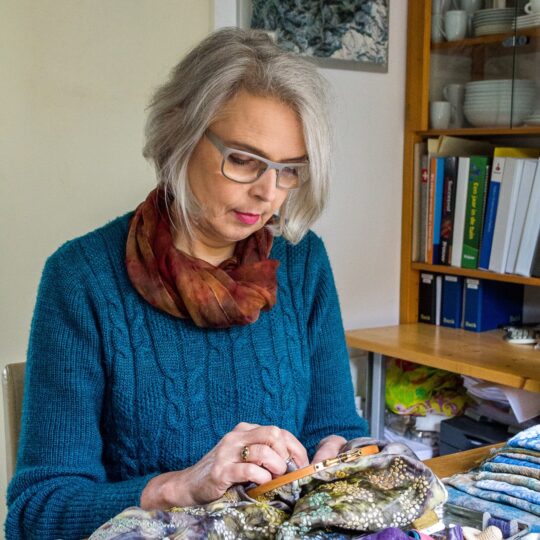 Mirjam Gielen working at home. Photo: Anna van Rijn