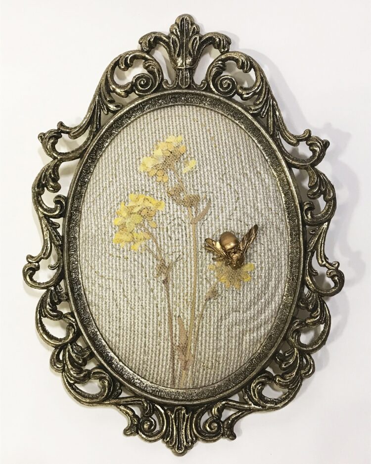 Katherine Diuguid, Rapeseed with Bee, 2019. Approximate size 13cm x 18cm (5” x 7”). Quilting. Gilt preserved bee, pressed rapeseed, silk fabrics, silk threads.