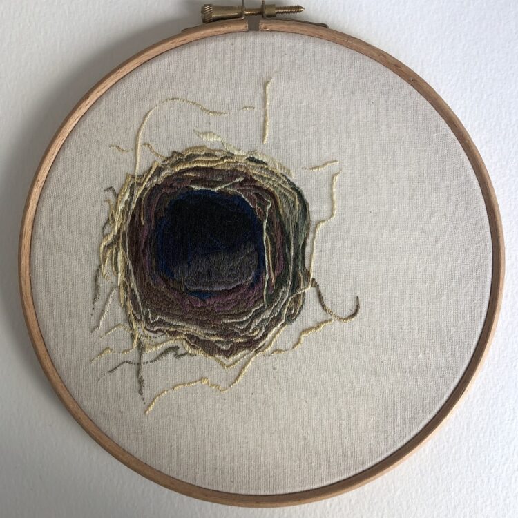 Elizabeth Griffiths, Straw Nest, 2020. 18cm x 18cm (7” x 7”). Embroidery. Fabric, embroidery thread.